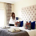 9 Hertford Street - 4 Stars Visitengland