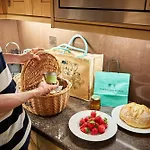 9 Hertford Street - 4 Stars Visitengland